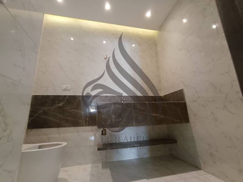 شقة للبيع متشطبة في ماونتن فيو اي سيتي التجمع الخامس موقع متميز جدا اقل من سعر السوق استلام فوري 0