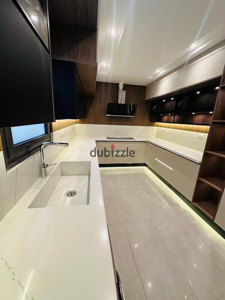 استلام فورى / شقه 190م / متشطبه بالتكيفات والمطبخ / للبيع بالتقسيط بكمبوند فالوري شيراتون بجوار سيتي سنتر الماظة - فالورى Valori 0