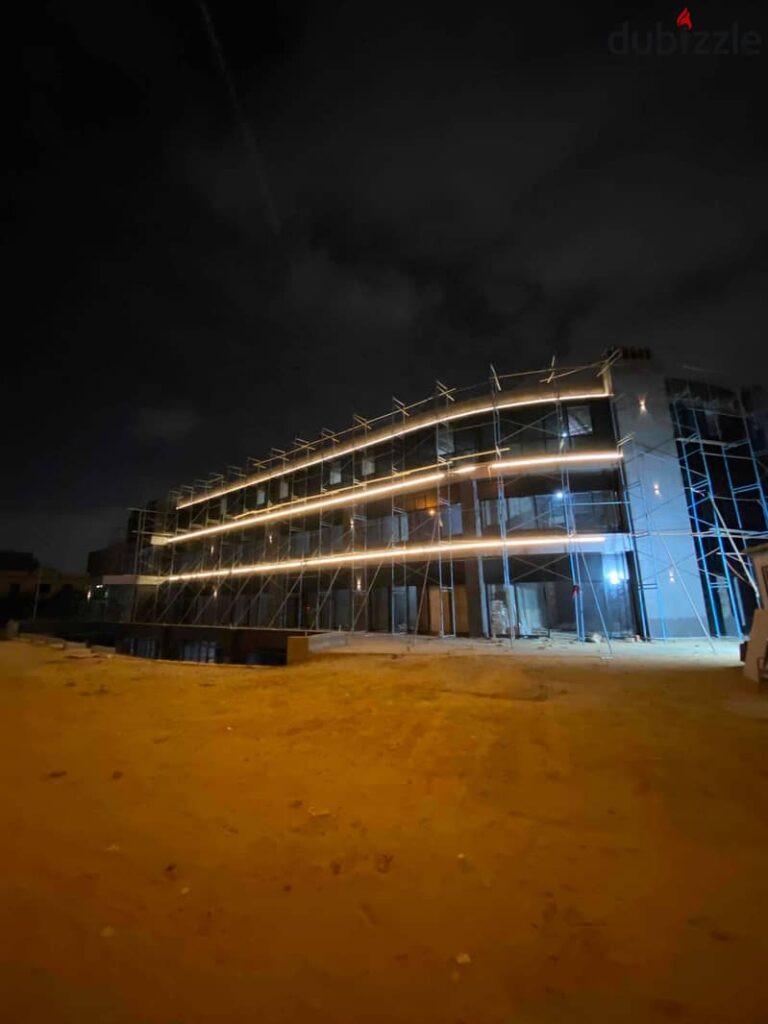 محل مميز للإيجار في التجمع الخامس النرجس فيلات One7Mall 0