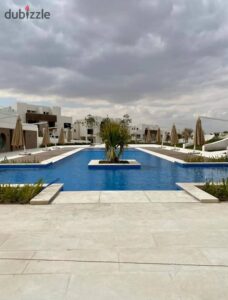 23,000,000 ج.م للبيع فيلا مستقله بالتشطيب 420م 75% تشطيب بحمام سباحه 5 غرف ماستر موقع مميز افضل فيو فى سولايا بالقرب من نيو جيزة و بالقرب من جولز ماونتن فيو و بالم ه