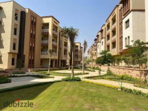 6,200,000 ج.م للبيع بسعر مميز شقة في جرين 5 استلام فوري دور تاني نص تشطيب بالقرب من ماونتن فيو و الشيخ زايد و اكتوبر بلازا و جرين 6 في 6 اكتوبر