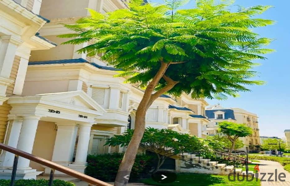 اى فيلا مميزة للبيع بالمطبخ مونتن فيو هايد بارك 0