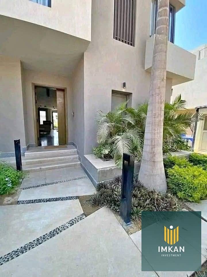 تاون هاوس للبيع استلام فوري ارضي واول وروف بالتقسيط علي 10 سنين قريب من Family Park وفندق توليب (Tulip Hotel) 0