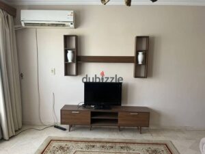 50,000 ج.م شقه للايجار فى بيفرلى هيلز مقروشه بالتكيفات 237متر