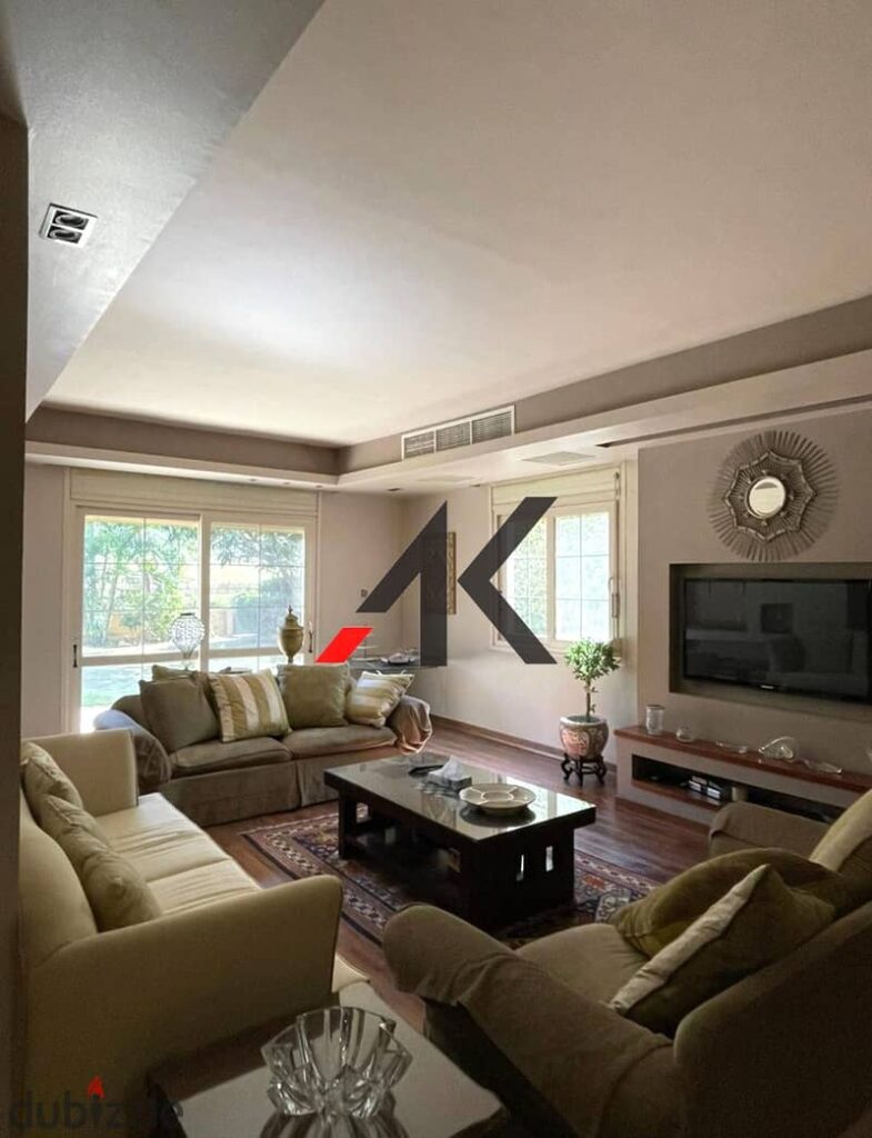 فيلا مستقلة مفروشة للإيجار في قطامية هيلز - القاهرة الجديدة 0