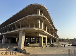 مكتب اداري واجهة مباشرة على البلازا 47م تقسيط ل 8سنين استلام 2026 5,784,457 ج.م