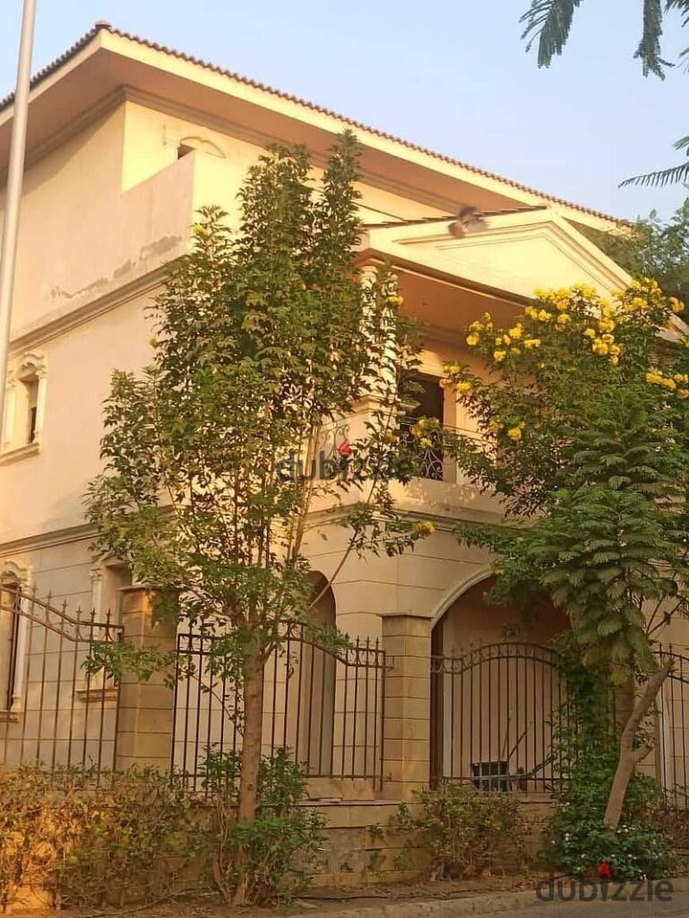 أقل سعر فيلا مستقله ريسيل لسرعة البيع جاهزه للأستلام و المعاينه في أرقى كمبوند و أميز موقع في التجمع الخامس , كمبوند مكسيم 0