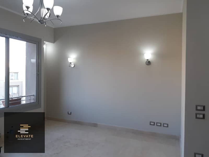 ستديو تكييفات ومطبخ للبيع فى فليدج جيت التجمع الخامس 0