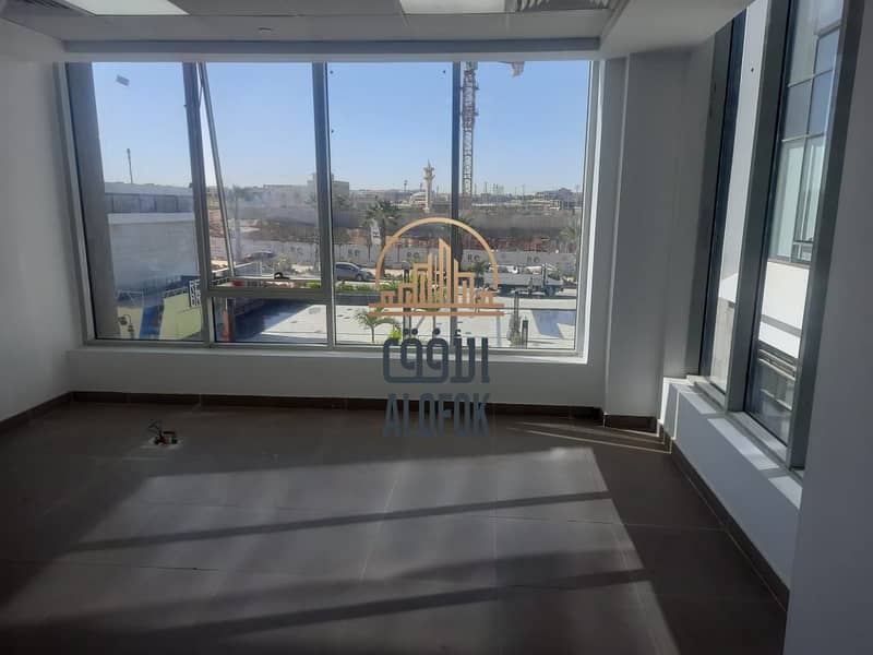 عيادة اسنان للايجار بالتجهيزات فى اجورا مول موقع مميز جدا 0