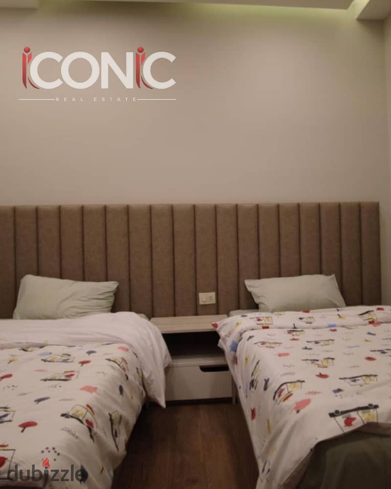 فرصة مميزة شقة مفروشة بالكامل بالتكييفات والاجهزة للايجار في كمبوند فيلدج جيت التجمع الخامس 0