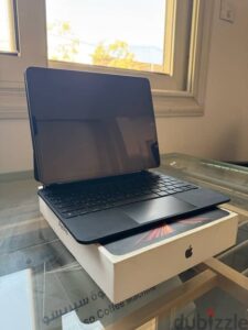 iPad Pro (m2) 12.9-inch 128GB (5th Gen)+MagSafe Battery+AirPods Pro 1 35,000 ج.م