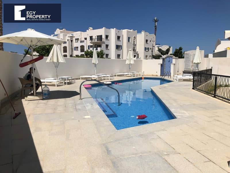 شاليه للبيع بحديقة  مفروش بسعر مميز في مراسي الساحل الشمالي 0