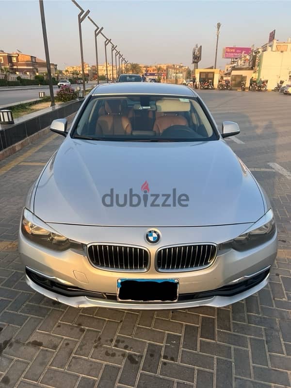 BMW 318 2017 Luxury جميع الصيانات في التوكيل 0