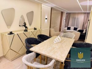 بالتقسيط علي 10 سنين شقة للبيع جاهزة بالتشطيب و علي فيو البرج الايقوني و المساحات الخضراء في العاصمة الادارية بموقع مميز و ساكن 8,000,000 ج.م