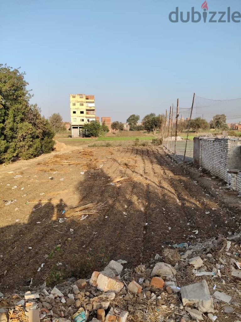 ارض كردون مبانى بحوض الحصه البحريه بسيجر تلاته قيراط و 20 سهم 0