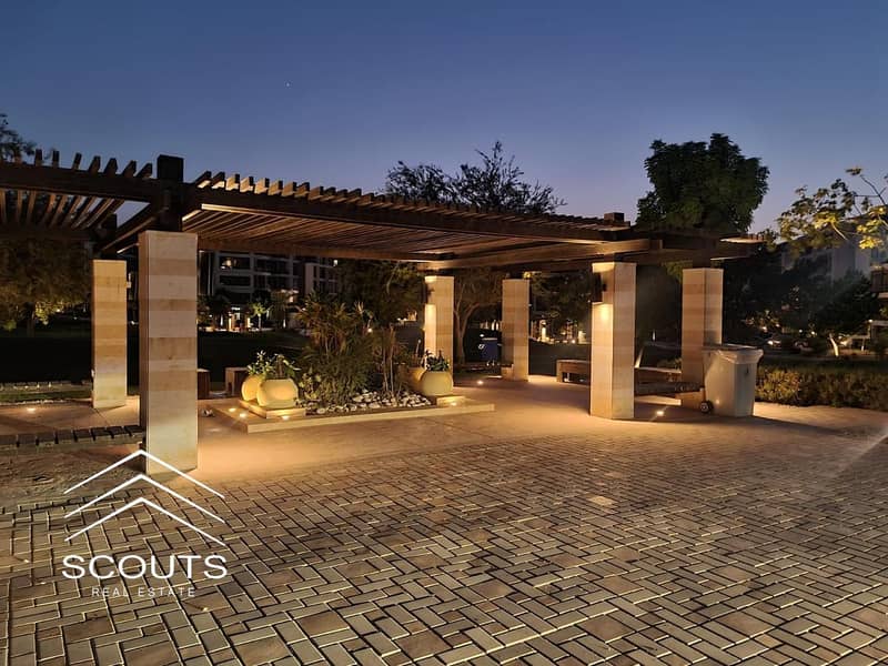 شقه فوري للبيع (3غرف) فى كمبوند  سراي القاهرة الجديدة بجوار مدينتي وعلى طريق السويس مباشرة  دقايق من اوبن اير مول وكمبوند وصال  sarai new city 0