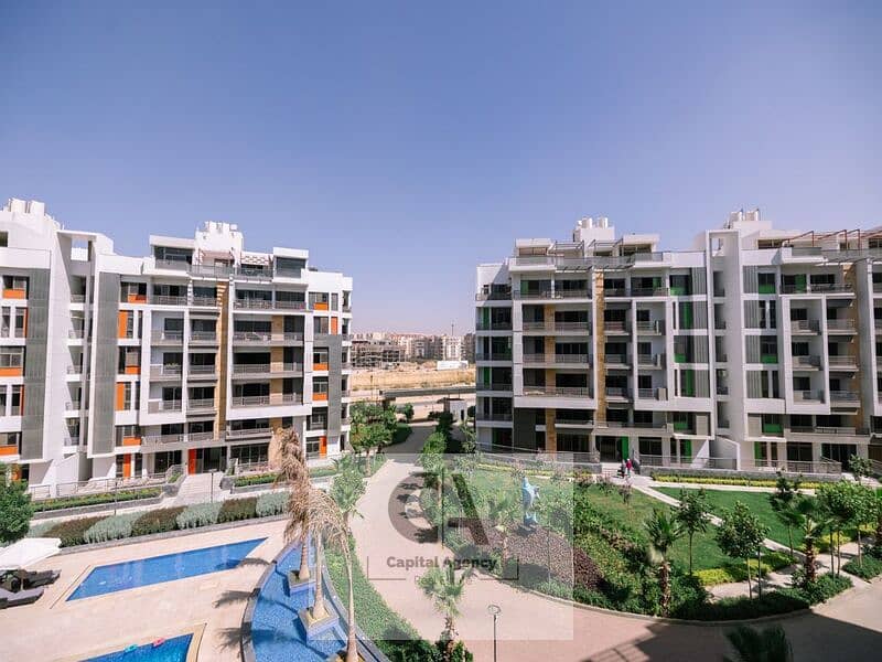 شقه للبيع بجاردن خاصه بمقدم 10% في التجمع الخامس في الجولدن سكوير | علي بعد دقائق من الجامعه الامريكيه | في كمبوند ايكون جاردنز | * Icon Gardens * 0