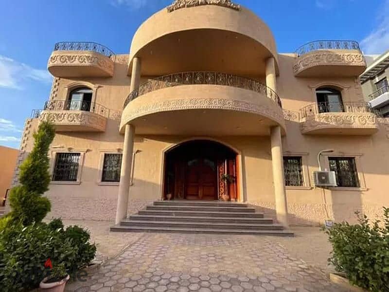 فيلا استلام فوري للبيع في العبور بأقل سعر جولف سيتي 0