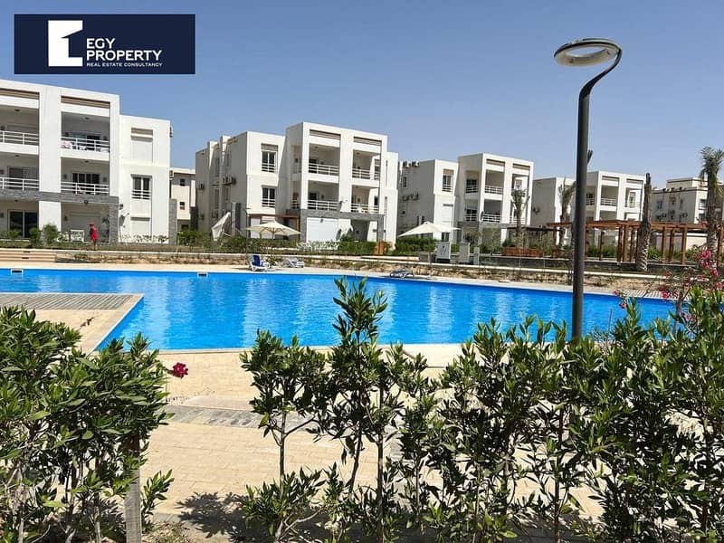 شاليه للبيع في امواج الساحل الشمالي  فيو حمام سباحه  و مفروش بالكامل باقل سعر في السوق 0