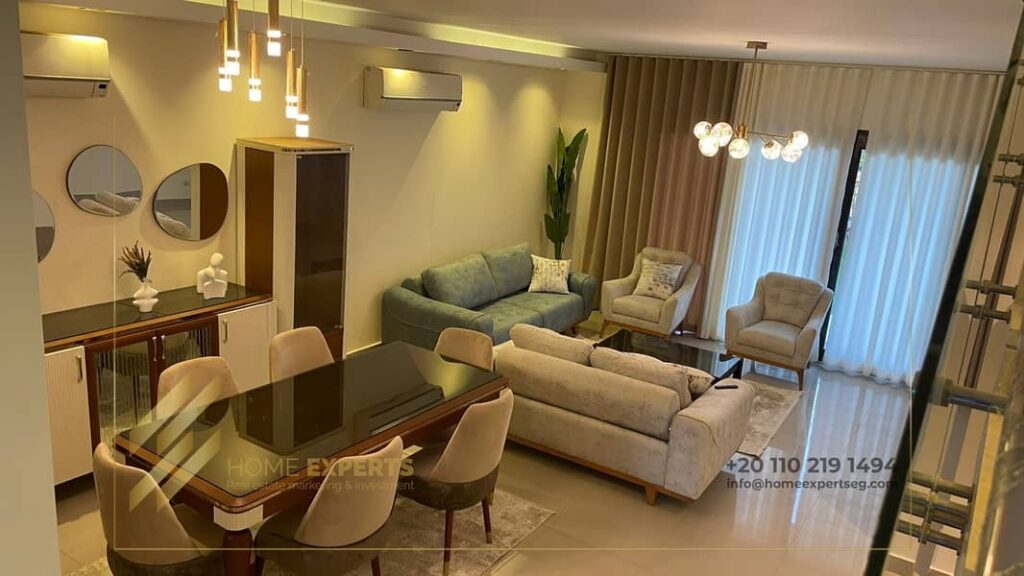 تاون هاوس ميزونيت أنيق للإيجار في كمبوند هايد بارك - موقع مميز وتشطيبات حديثة 0