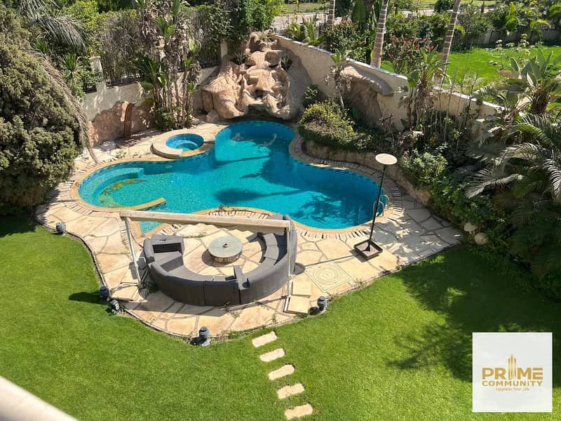 ستاندالون فيلا متشطبة بالكامل بحمام سباحة خاص وموقع مميز و6 غرف نوم للبيع بمينا جاردن سيتي الحي المتميز 6 أكتوبر Villa for sale in Mena garden city 0