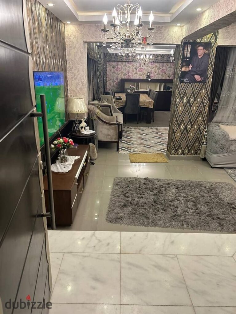 فيلا دوبلكس 350 متر بحديقه تشطيب الترا سوبر لوكس بحدائق الأهرام 0