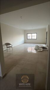 40,000 ج.م شقه تشطيب سوبر لوكس، بالمطبخ و التكييفات للإيجار في كمبوند فيفث سكوير المراسم في قلب القاهرة الجديدة، علي شارع التسعين شقه اول سكن سعر مميز فيو مفتوح