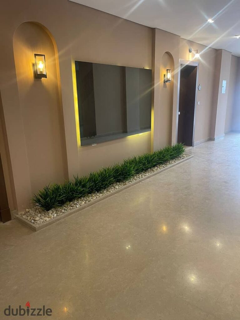 للبيع شقة ارضي بحديقة ريسيل - تكملة اقساط - كاملة التشطيب والتكيفات في كمبوند فليدج ويست الشيخ زايد 0