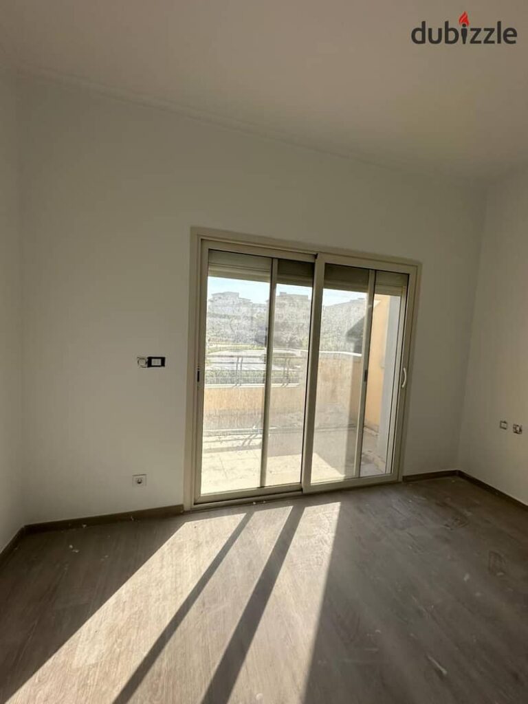 فيلا للبيع في كمبوند أب تاون كايرو – بموقع مميز وإطلالة رائعة! 0