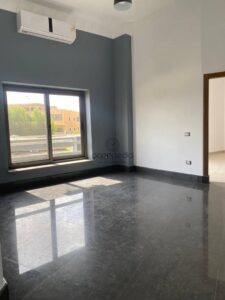 شقة نصف مفروشة للإيجار في غرب جولف قطاميه – 2000 دولار 100,000 ج.م