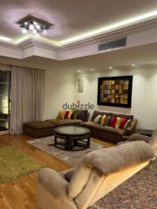 شقة راقية للإيجار بتشطيب سوبر في كمبوند ليك فيو – بجوار فندق دوسيت (شارع التسعين الجنوبي) 70,000 ج.م