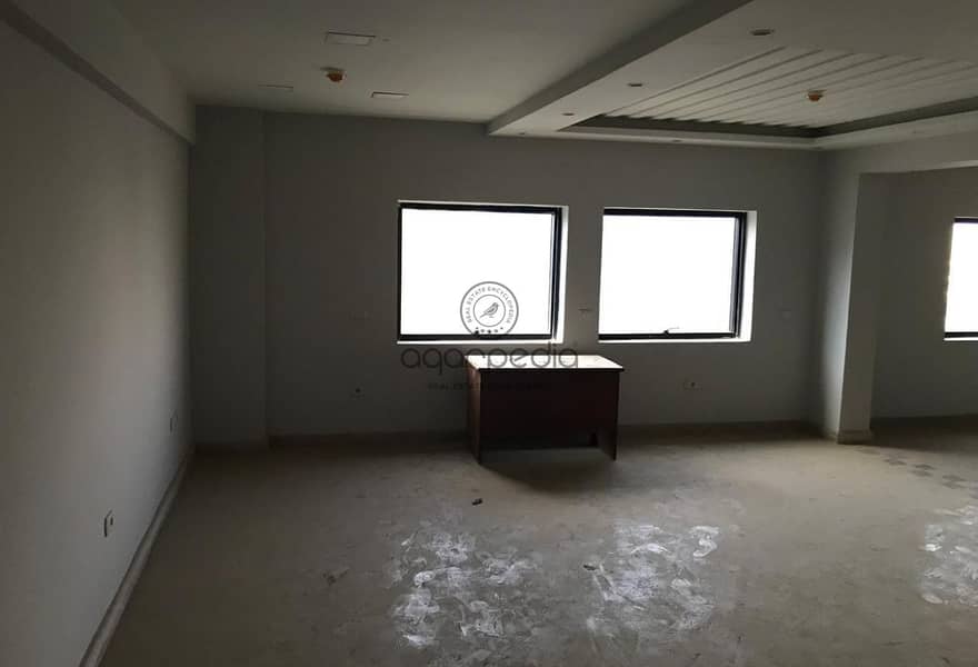 فرصة استثنائية – مكتب إداري جاهز للإيجار في التجمع 0