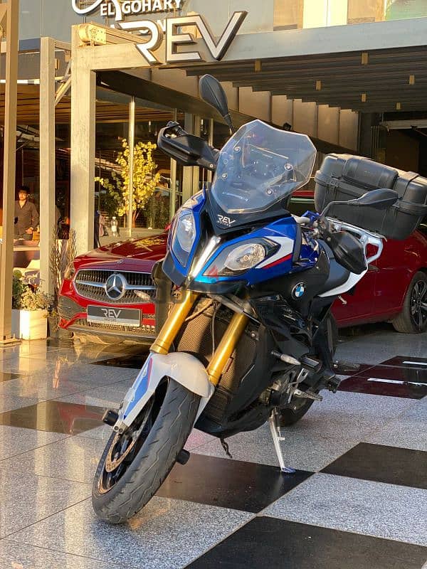 BMW S1000 XR 2018 IN MINT CONDITION 0