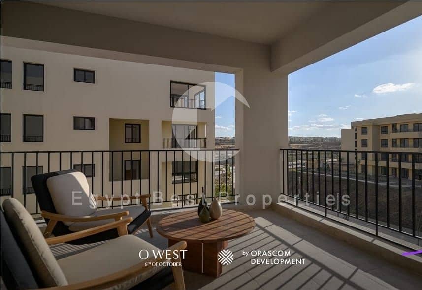 للبيع شقه  بموقع مميز باويست اوراسكوم  بمقدم 5% باكتوبر استلام قريب 0