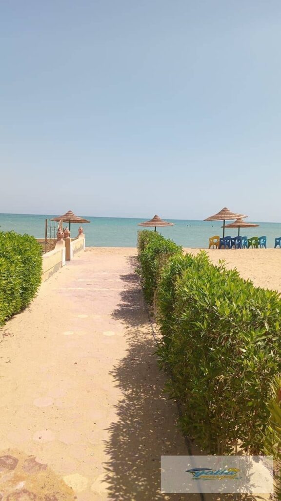 فيلا للبيع صف أول على البحر بقرية نيو فينيسيا – العين السخنة 0