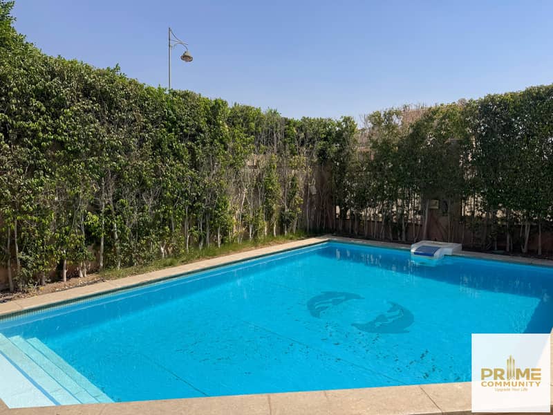 فيلا ستاندالون  550 متر مربع بحمام سباحة خاص وتطشيب الترا سوبر لوكس للبيع بموقع مميز برويال سيتي  الشخ زايد Villa  for sale in royal city Zayed city 0