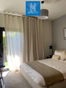 9,200,000 ج.م شقة 133م استلام فوري متشطبة للبيع في قلب مدينة الشروق بمقدم 20٪ فقط والباقي اقساط علي 6 سنين