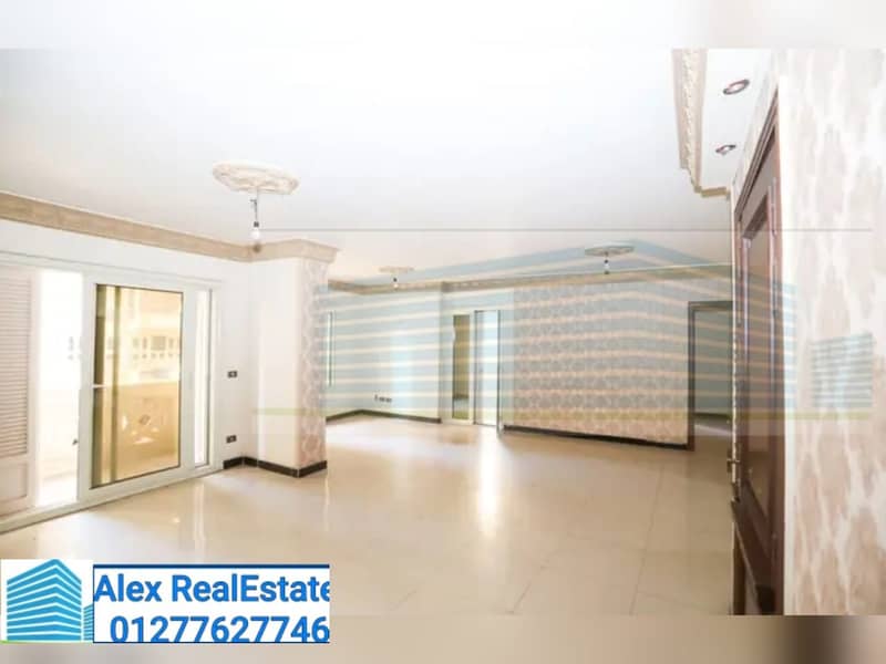 مكتب للايجار الاداري في فلمنج على الترام  رخصه اداري 0