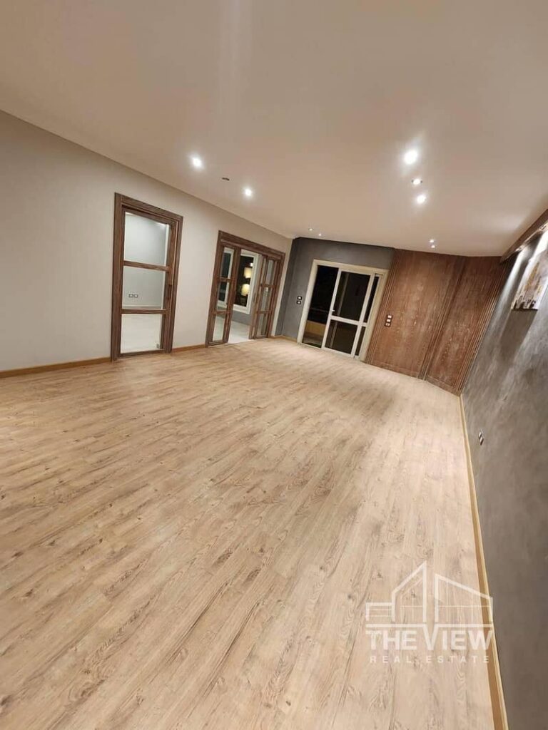 شقة ارضى بجاردن خاصة للبيع بالمطبخ والدريسينج  كمبوند الخمايل الشيخ زايد في المرحلة التالة ا فيو مفتوح 0