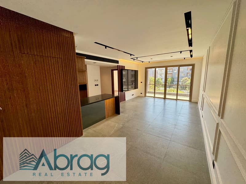 شقة فاخرة للبيع في إيون | بالمطبخ و التكييفات 0