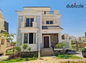 80,000,000 ج.م فيلا مستقلة للبيع في ماونتن فيو 1.1 استلام فوري برايم لوكيشن بالقرب من قرب الكلوب هاوس و اوبن فيو جاردين