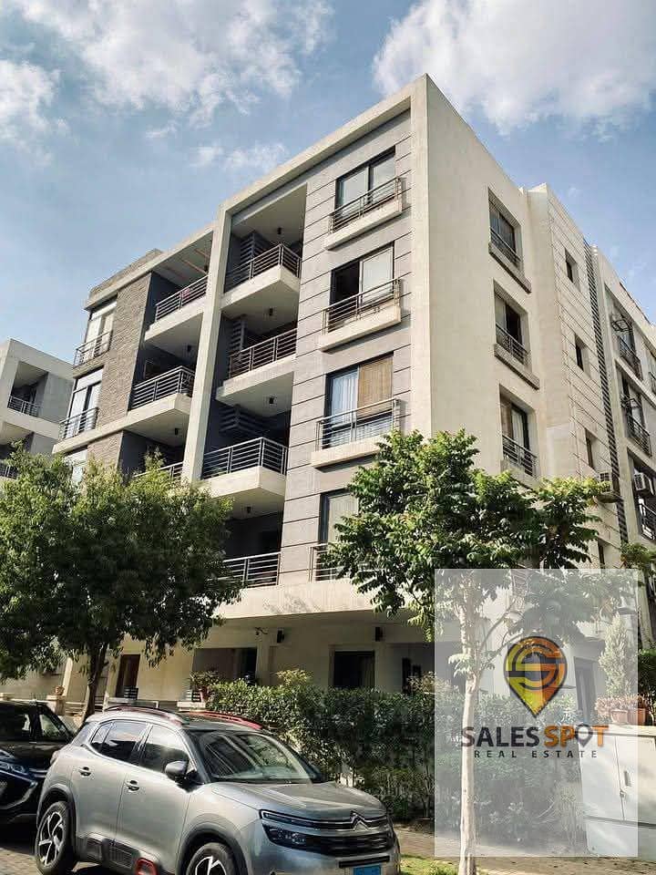بخصم 50%  شقه للبيع في Taj City – فيو مزدوج وموقع أمام مطار القاهرة  0