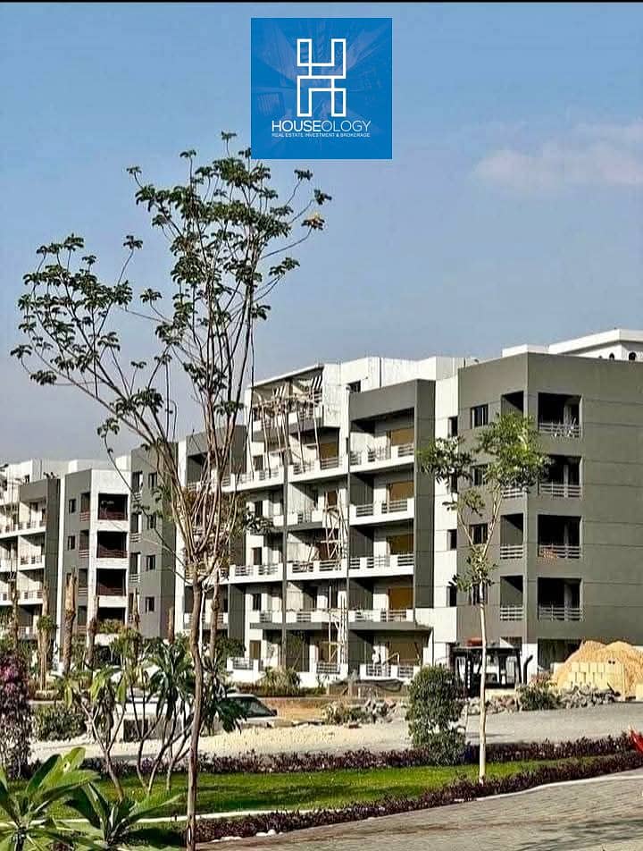 شقة 115م للبيع في اميز لوكيشن في التجمع الخامس من الكزار بمقدم 350 الف واقساط متساويه علي 10 سنين 0