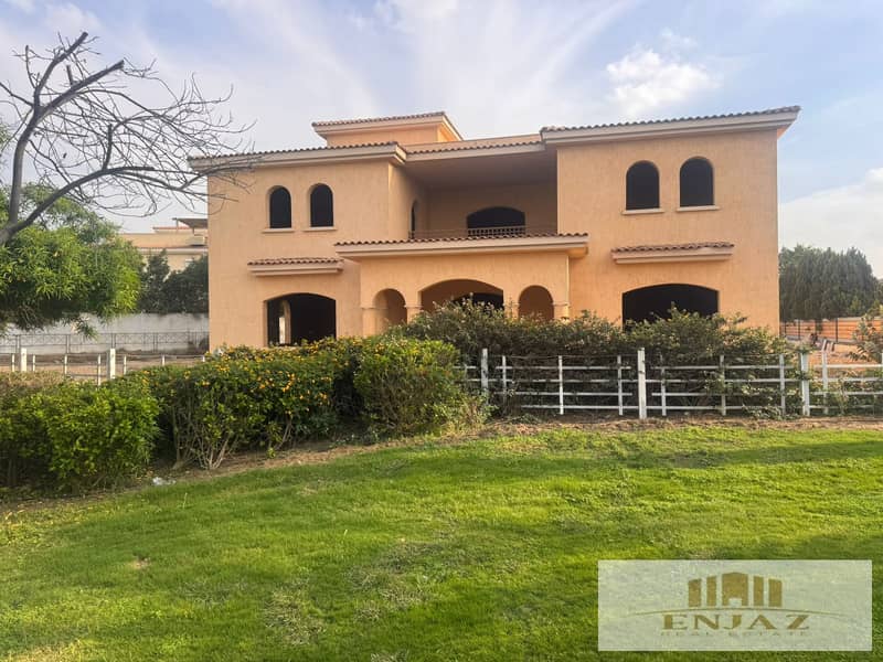 -فيلا للبيع في مدينتي نموذج A استلام فوري صف اول جولف اكبر نماذج فيلات مدينتي  -الفيلا تتميز بفيو ممتاز  و لوكيشن مميز 0