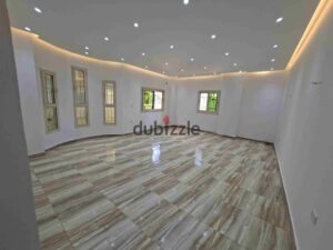 شقه للايجار لشركة 200م دور ارضي قريبه للتسعين في التجمع الخامس 35,000 ج.م