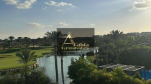 165,000,000 ج.م فيلا ١٤٠٠ م في كمبوند قطاميه ديونز صف اول جولف بالدور التاني