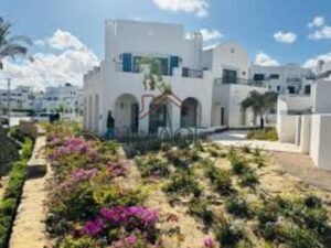 شاليه غرفتين للبيع على حمام السباحة مفروش – مراسي جريك 17,000,000 ج.م