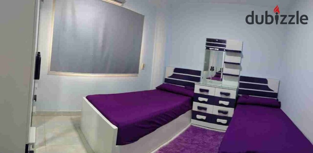 شقة للايجار المفروش للسكن الراقي بموقع متميز جدا بكمبوند البارون سيتي عالدائري مباشر بالقرب من كارفور الدائري وجميع الخدمات 5 دقائق لمدينة نصر والتجمع 0