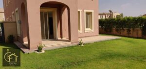 140,000 ج.م فيلا للايجار فيو لاندسكيب ٤ غرف بالتجمع الخامس كمبوند ميفيدا