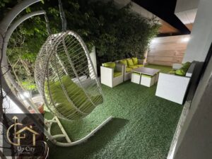 70,000 ج.م شقه مودرن غرفتين مفروشه بالكامل بحديقة خاصه للايجار في كمبوند ليك فيو ريسيدنس التجمع الخامس القاهرة الجديدة للايجار